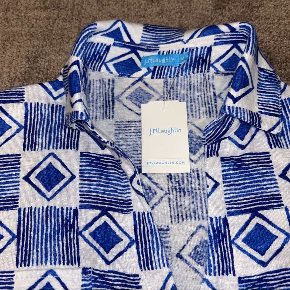 NWT Beautiful Patterned Blouse โข J. McLaughlin - Picture 3 of 6